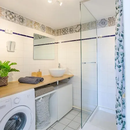 Studio Avec Vue - Centre Ville - Pop- Wifi- Anatole Apartment *