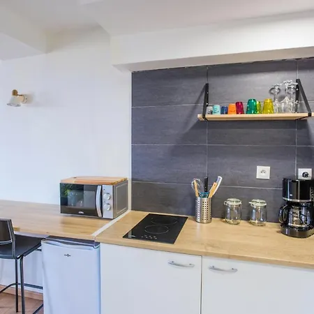 Apartment Studio Avec Vue - Centre Ville - Pop- Wifi- Anatole *
